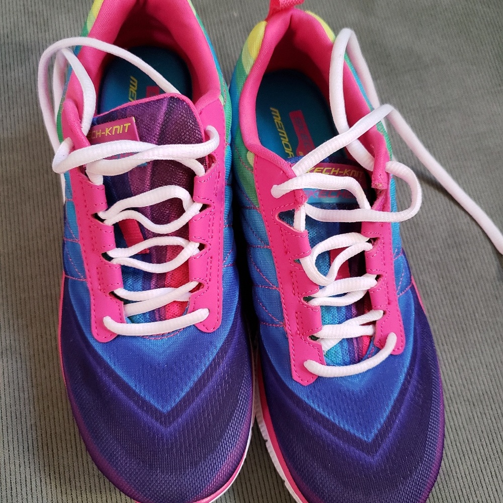 Skechers sneakers